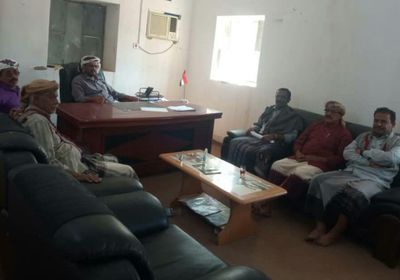 مشاورات بين "انتقالي رخية" ومسؤولي المديرية لتوفير النفط