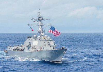 البنتاجون: هليكوبتر إيرانية تقترب من سفينة أمريكية في خليج عمان