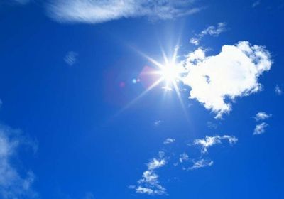 توقعات برياح معتدلة السرعة على المناطق الساحلية