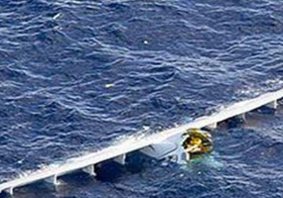  سقوط طائرة بريطانية في البحر المتوسط ونجاة قائدها