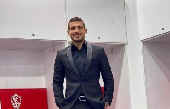 طارق حامد يثير تكهنات الرحيل بصورة "شنطة ملابس"