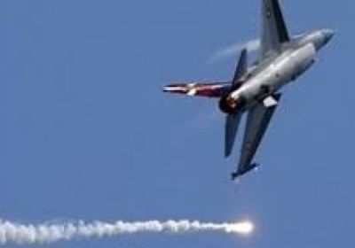 الأسطول البريطاني يباشر انتشال مقاتلة "إف-35" من مياه البحر