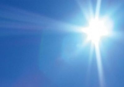 طقس صحو بالمرتفعات مصحوب برياح معتدلة