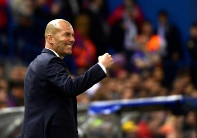  زين الدين زيدان يتقدم قائمة المرشحين لتدريب مانشستر يونايتد