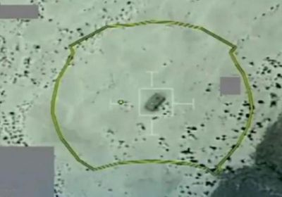 زوارق مفخخة.. التحالف يرصد تحركات عدائية حوثية