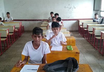 35 ألف طالب يؤدون اختبارات الفصل الأول في خنفر