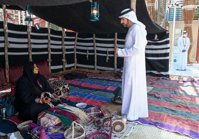 حمدان بن راشد يتفقد جناح صميم في إكسبو 2020