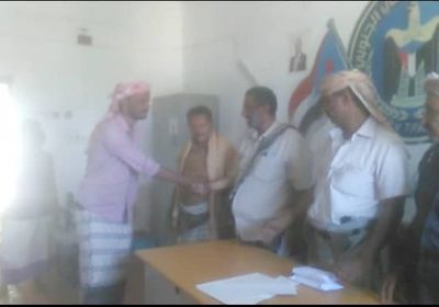 "انتقالي المحفد" يكرم نجلي المناضلين منصور حسين وسعيد أحمد