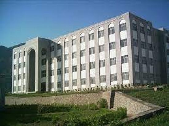 تنظيم الإخوان يستقطب أكاديميي جامعة تعز