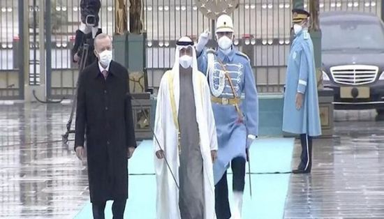 ولي عهد أبو ظبي يصل إلى تركيا