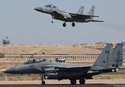 التحالف يتوعد القيادات الحوثية الإرهابية: أهداف عسكرية مشروعة