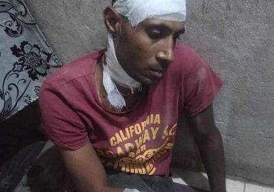 نجل قائد محور تعز ومرافقوه يعتدون على شاب