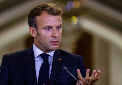  ماكرون يهاجم رئيس وزراء بريطانيا بسبب تغريدة على تويتر