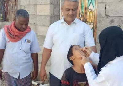 "انتقالي الملاح" يتابع سير تحصين المواطنين ضد الكوليرا