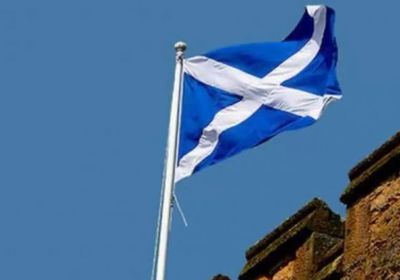 رئيسة وزراء اسكتلندا تدعو المواطنين للحذر من متحور "أوميكرون"