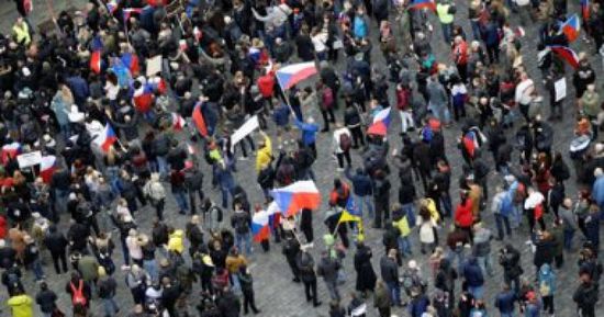 تظاهرات حاشدة في التشيك ضد إجراءات كورونا