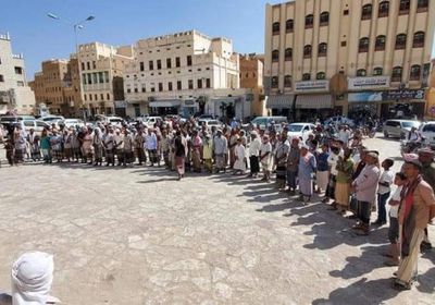 العشرات يحتجون على الانهيار الأمني بوادي حضرموت