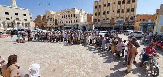 العشرات يحتجون على الانهيار الأمني بوادي حضرموت