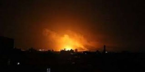 غارات جوية تستهدف أهدافًا عسكرية تابعة للحوثي بصنعاء
