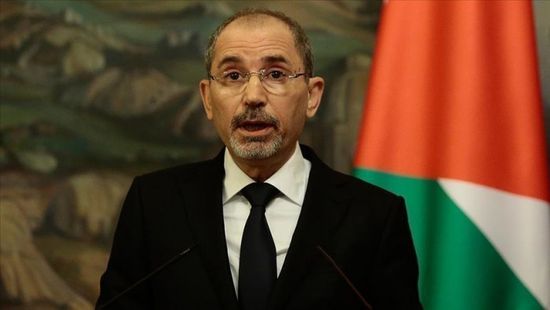 الأردن يطالب بإنهاء الأزمة السورية سياسيًا