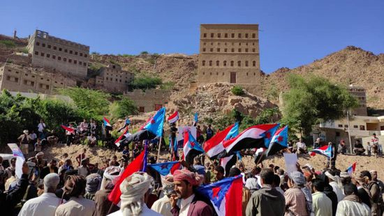 قمع الشرعية بشبوة يفشل في وقف حشود ذكرى استقلال الجنوب