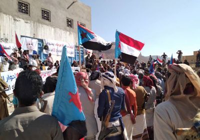 علم الجنوب يتصدر احتفالات ذكرى الاستقلال بعرماء