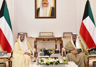 ولي العهد الكويتي يستقبل أمين عام مجلس التعاون الخليجي