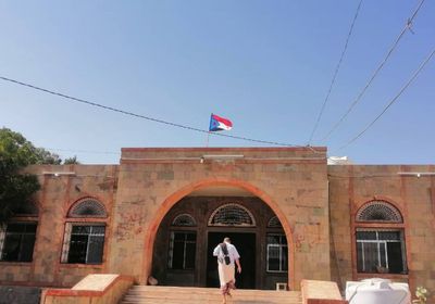 الحبيلين تتزين بعلم الجنوب في يوم الاستقلال