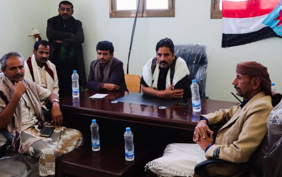 انتقالي شبوة يبحث تعزيز الأنشطة الجماهيرية في مرخة