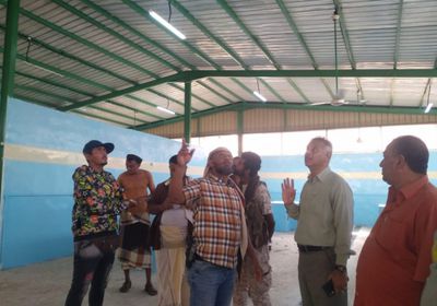 استعدادات لافتتاح سوق ناصر في المعلا