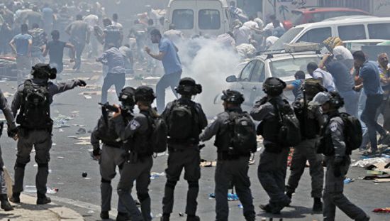 الهلال الأحمر يكشف عن إصابة 227 فلسطينيًا برصاص إسرائيل