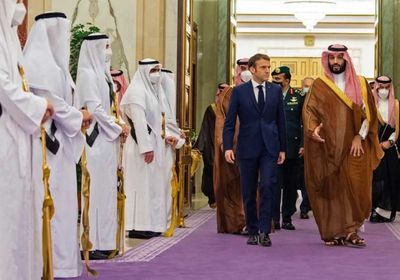  ماكرون: مبادرة فرنسية سعودية لمعالجة الأزمة مع لبنان