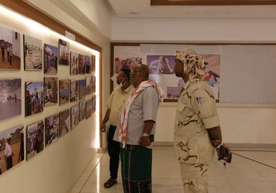 اختتام معرض فوتوغرافي عن دولة الإمارات بالمكلا