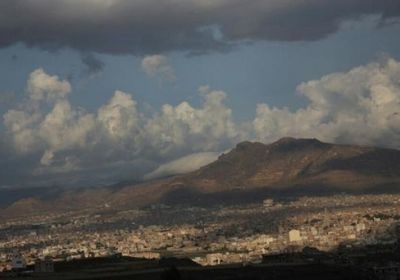 طقس صحو في المناطق الساحلية وسماء صافية بالمرتفعات