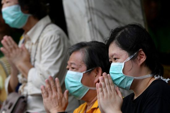 تايلاند ترصد أول إصابة بمتحور "أوميكرون"