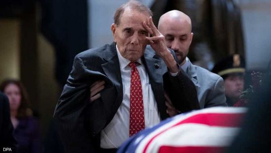 أمريكا تعلن الحداد 4 أيام على وفاة السيناتور السابق بوب دول