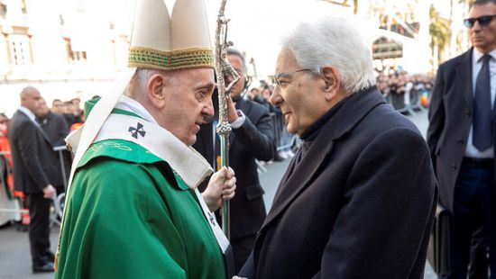 الرئيس الإيطالي: البابا فرنسيس يشجع الحوار بمنطقة المتوسط
