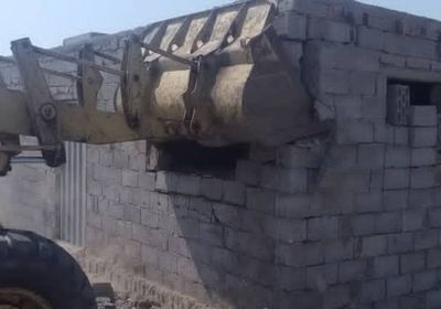 هدم أبنية مخالفة في خورمكسر