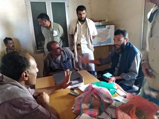 "انتقالي ردفان" و"التجارة" يبحثان قضية الرقابة على السلع