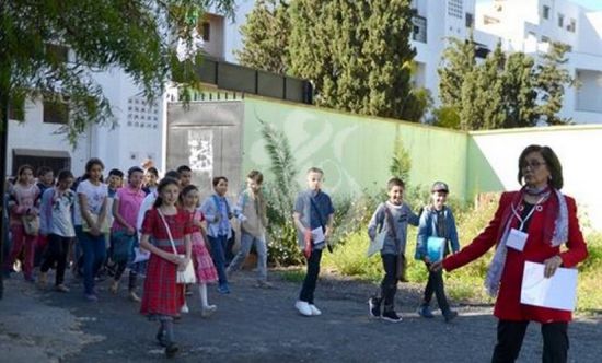 بسبب كورونا.. الجزائر تمدد العطلة المدرسية 21 يومًا