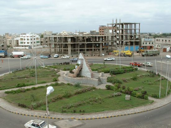 مهاجر أفريقي يعتدي على فتاة بالبساتين