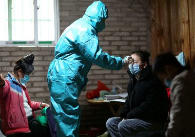 الصين توافق على عقارين جديدين لعلاج كورونا