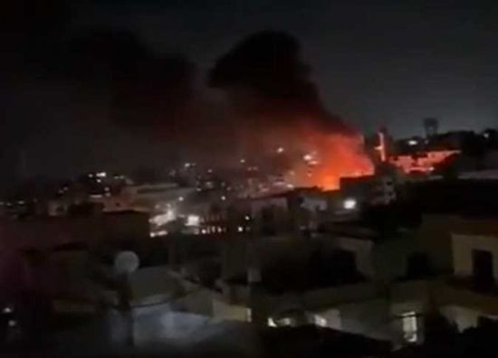 النائب العام اللبناني يحقق في انفجار مستودع "صور" للأسلحة