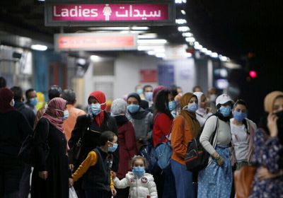 مصر: 879 إصابة جديدة و49 وفاة بكورونا