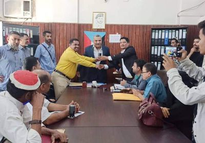 مراسم تسلم الشوبجي مهامه على رأس مديرية البريقة