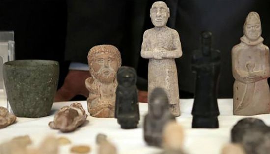 بعثة تنقيبية تعثر على 46 قطعة أثرية في العراق