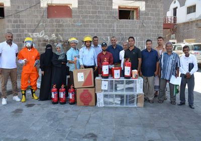 معدات إطفاء لفرق الدفاع المدني في صيرة