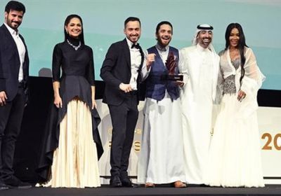 "تمزُّق" يحصد جائزة أفضل فيلم سعودي بمهرجان البحر الأحمر السينمائي