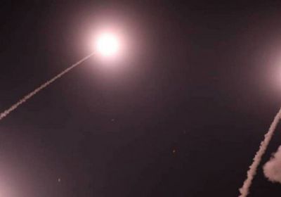 انطلاق صاروخين من مطار صنعاء.. ودفاعات التحالف تسقطهما