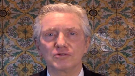 السفير الفرنسي في الجزائر يحتفل بيوم اللغة العربية